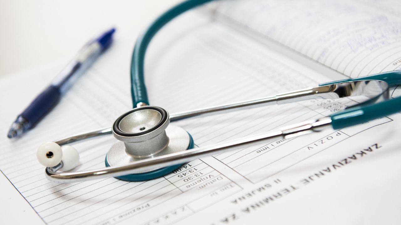 Nowelizacja rozporządzenia w konsultacjach - szpital nie zasłoni się klauzulą sumienia lekarza 